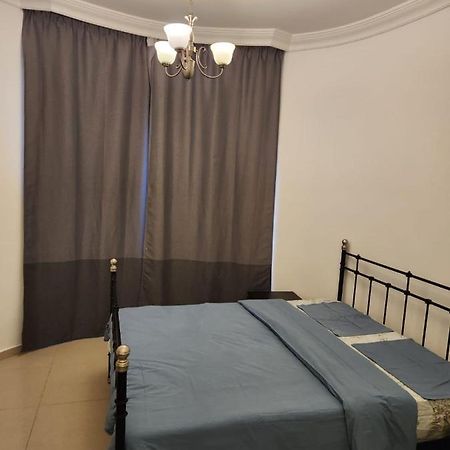 Furnished Studio Apartment Near Business Bay Metro Station Дубай Экстерьер фото